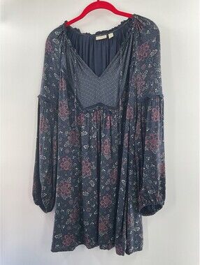 Hinge women’s medium floral dress very short 085